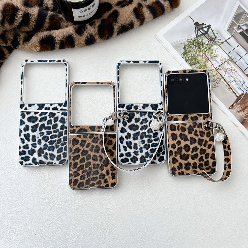 Street Fashion Female - Capa de Telefone Dobrável com Estampa