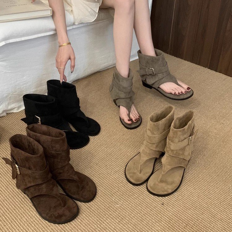 Street Fashion Rome 2025 - Novo 2025 verão sandálias femininas botas