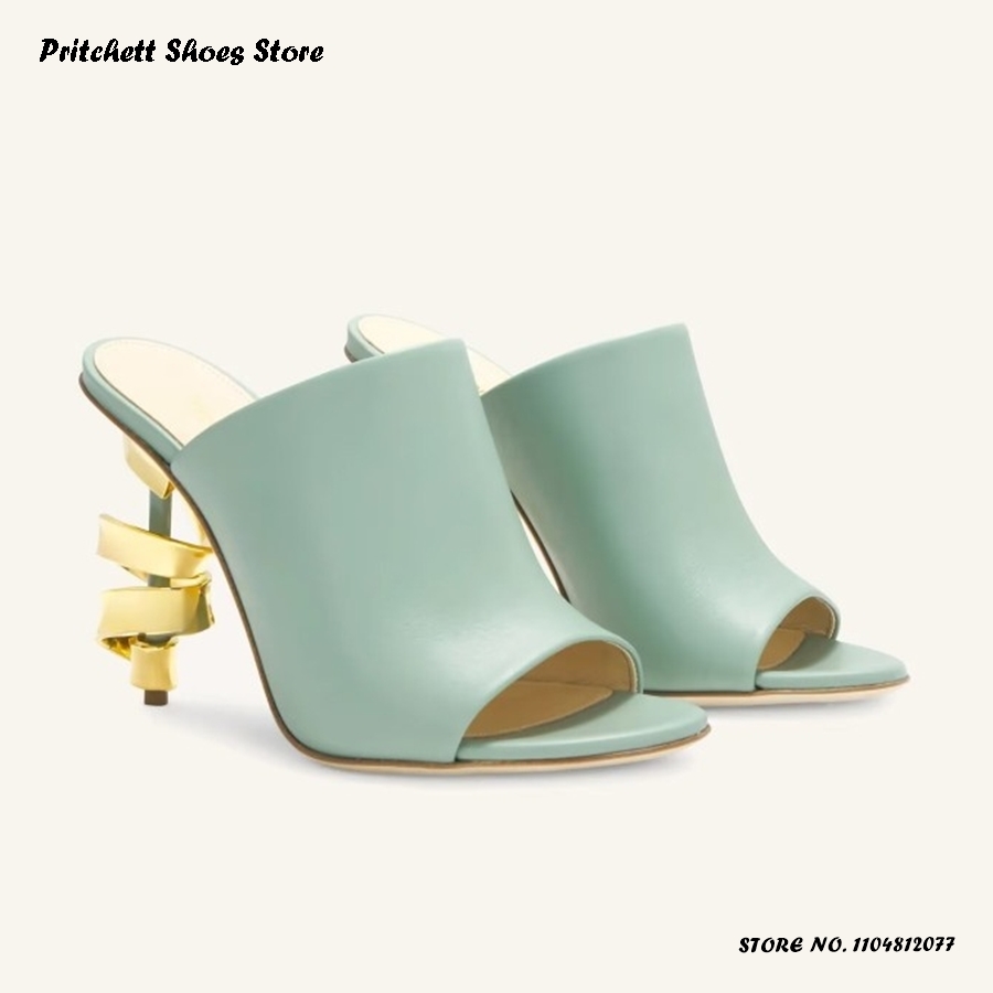 Street Fashion Rome 2025 - Mules de couro de salto alto