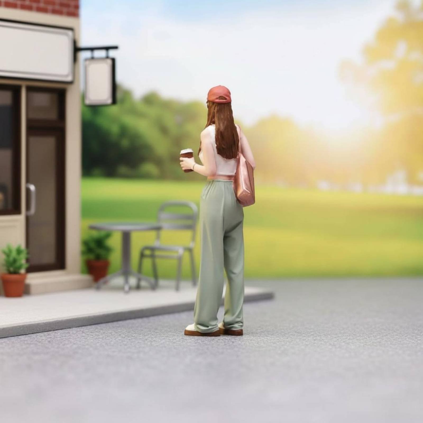 Estátua Miniatura de Menina co - Street Fashion Pose avaliação e preço